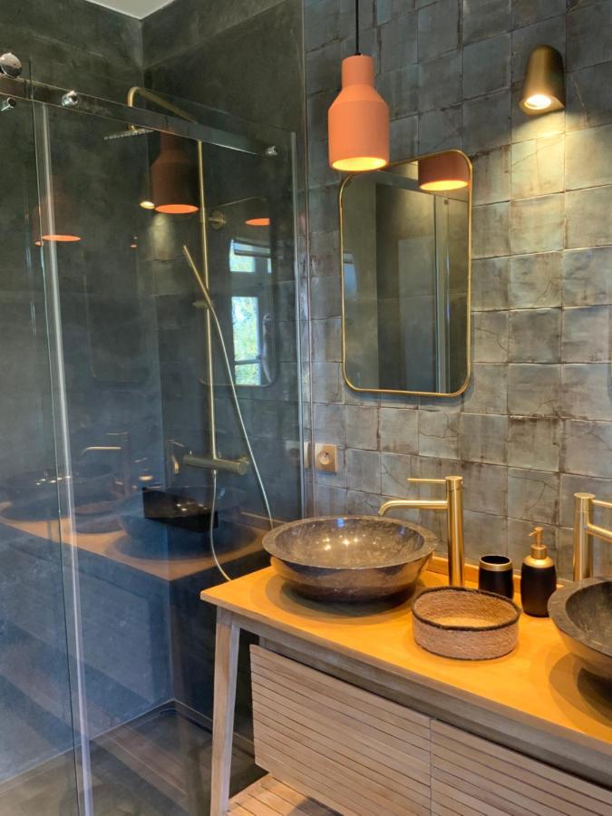La Bastide Des Grands Chenes Bed & Breakfast